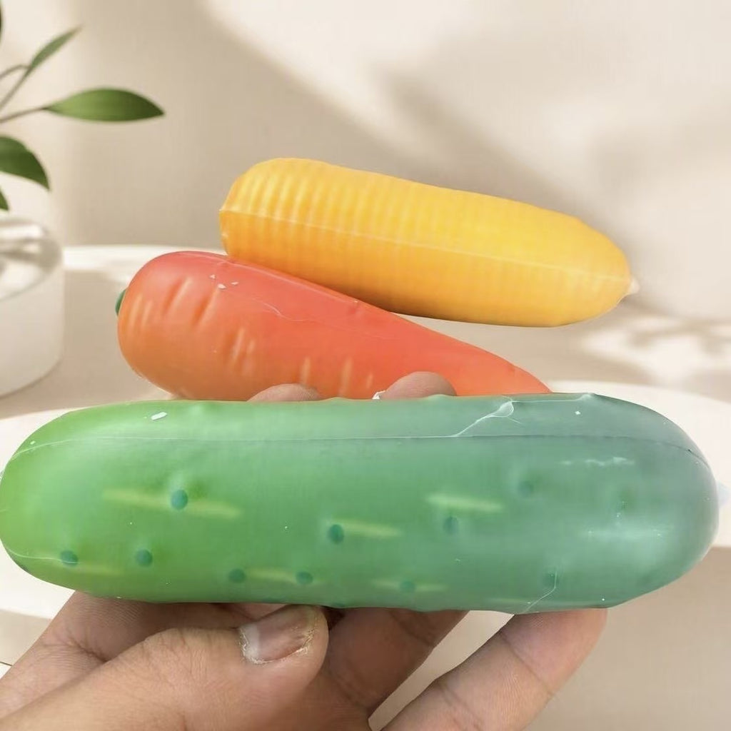Squishy crunchy ogórek, chrupiące warzywo z PU