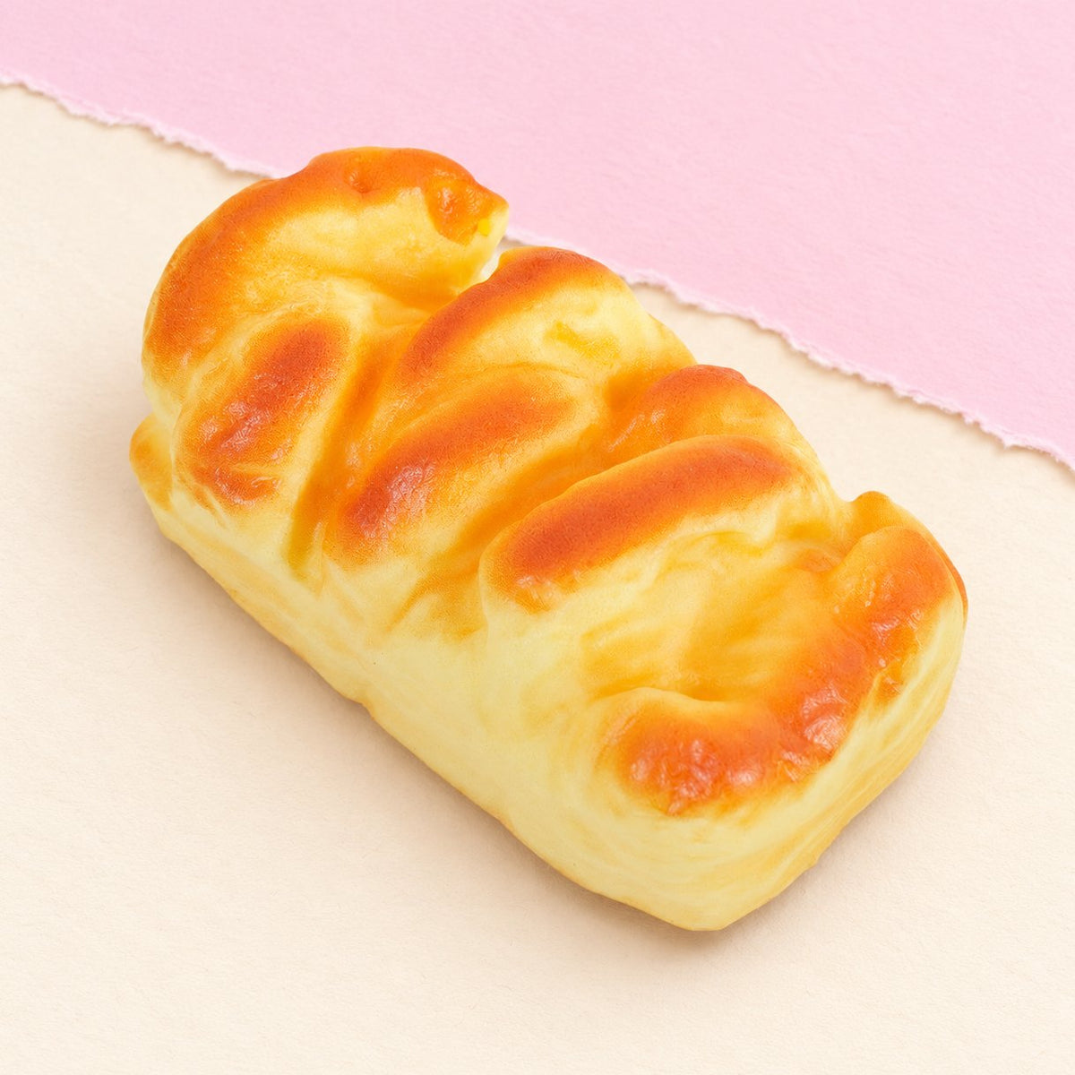 Brioche Squishy als Kastenbrot, 11 cm (auch 15 cm), auf Pastellpapier