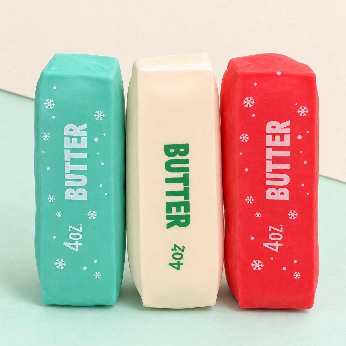 Weihnachts-Butter Squishy als Crispy Stick in der Geschenkschachtel, Produktfoto