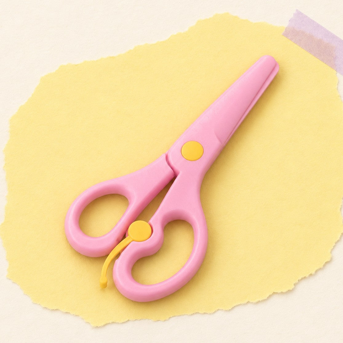 Pysselsax squishy pappers – Barnsax för pappers-squishies, i plast (Rosa), produktbild på pastellpapper