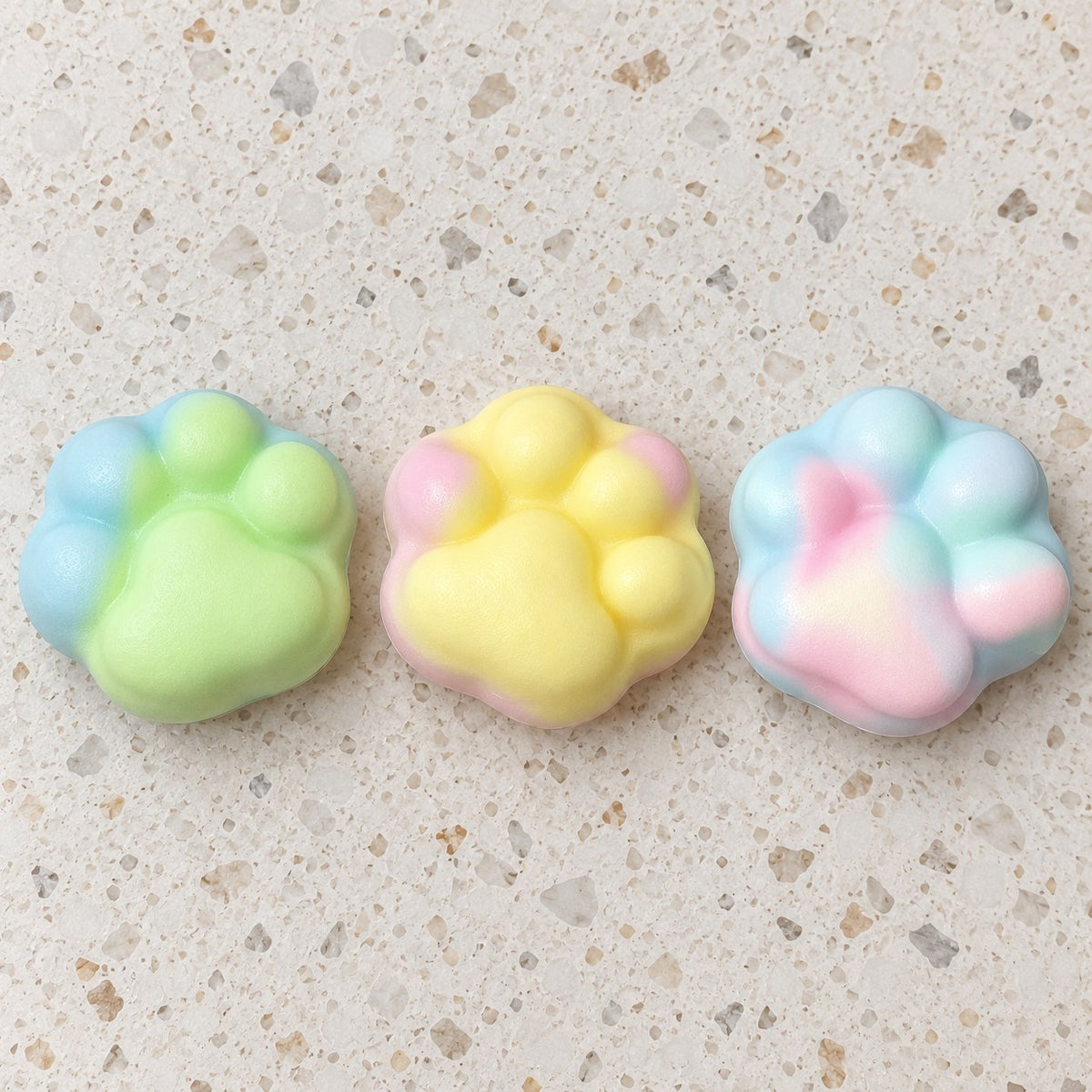 Crunchy Cat Paw Squishy, 6 cm, all colors side by side
