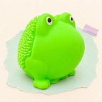 Squishy frø med bløde pigge tpr – Squishy frø med bløde pigge, TPR, 5 cm, produktbillede på pastelpapir
