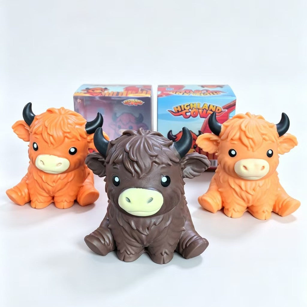 Jumbo Highland Cow Squishy, Soft TPR