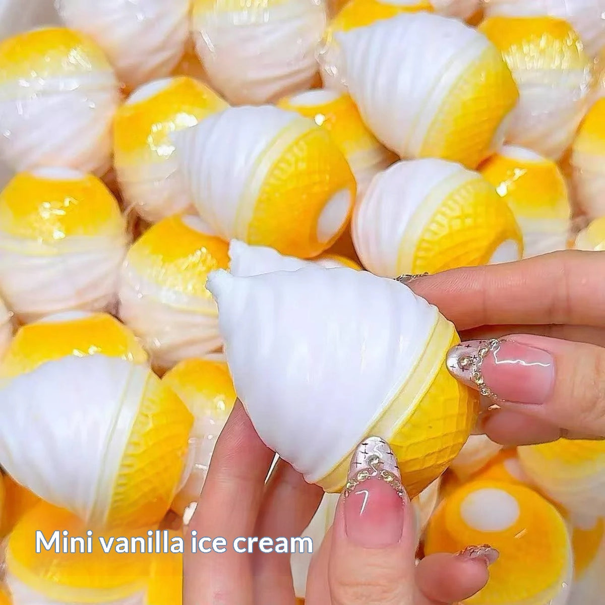 Crunchy squishy zmrzlina vanilková, mini, taba squishy