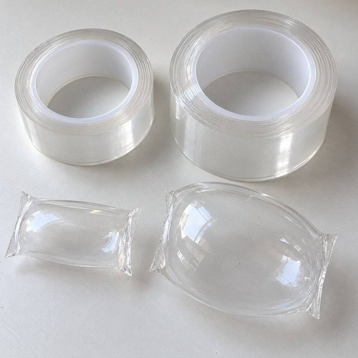 Nano tape casero: burbujas de 3 cm y de 5 cm, una al lado de la otra