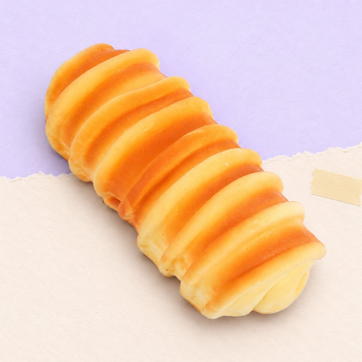Raupenbrot Squishy, Brot in Raupenform mit 15 cm (auch 21 cm), auf Pastellpapier