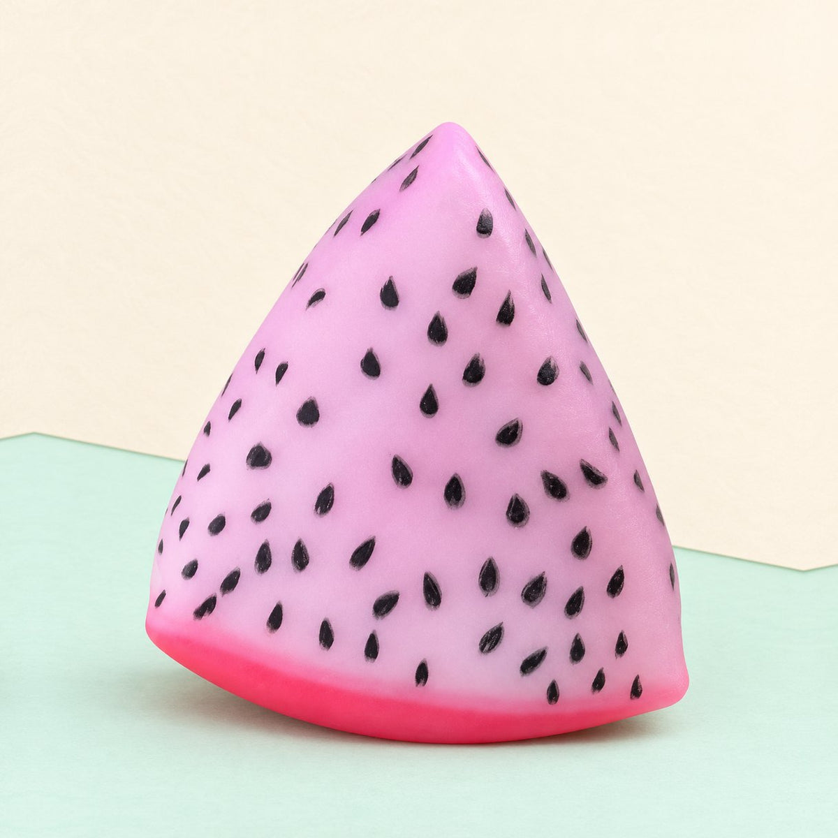 Squishy fruit du dragon crunchy qui change de couleur au soleil